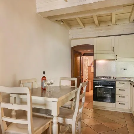 San Lorenzo Apartment-hosted By Sweetstay Florencia